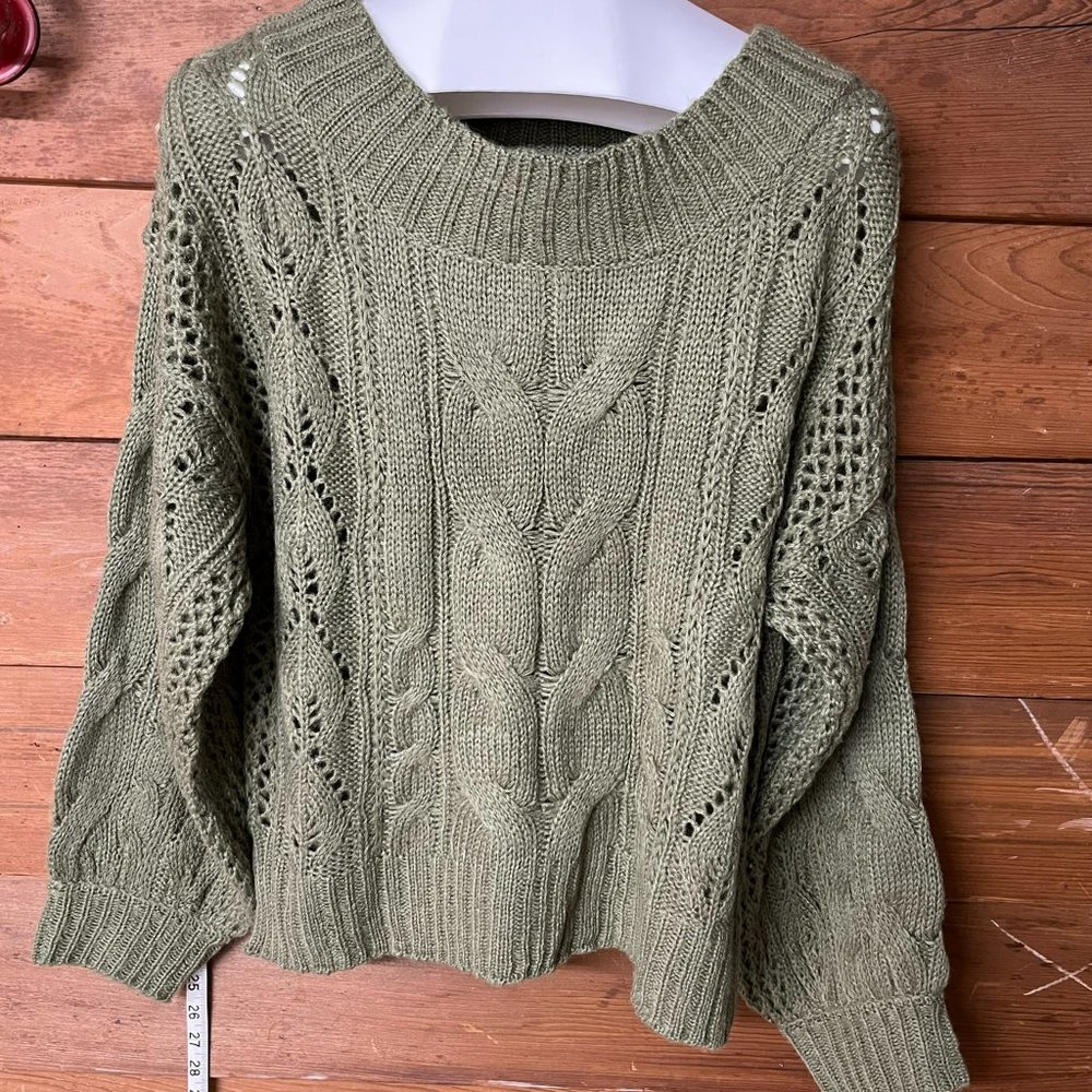 Sweater - Daytrip -- Crop - Olive Green - Size Large